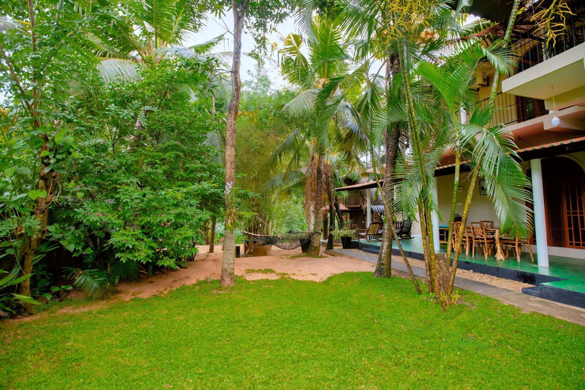 Yala River Face Inn Tissamaharama Extérieur photo