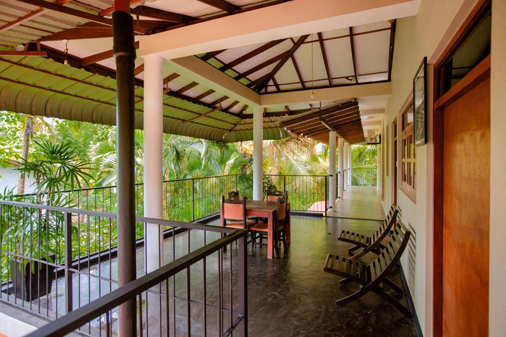 Yala River Face Inn Tissamaharama Extérieur photo